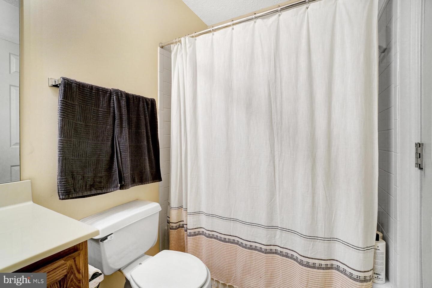 Building Photo - 6212 Adelay Ct W