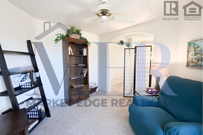 Building Photo - 2Bed/2Bath Home in 55+ Community in Peoria...