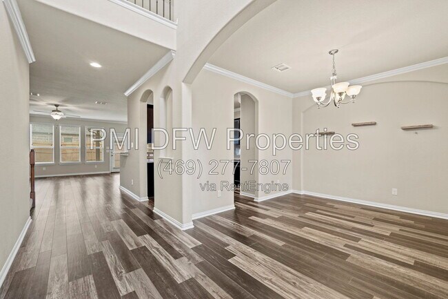 Building Photo - 1624 Medina Ln