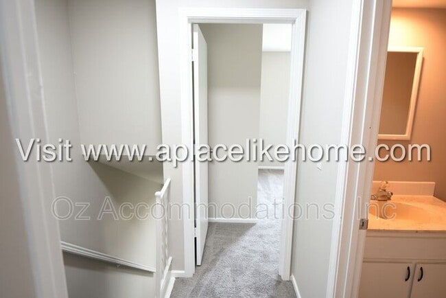 Building Photo - 3139 Eaton St