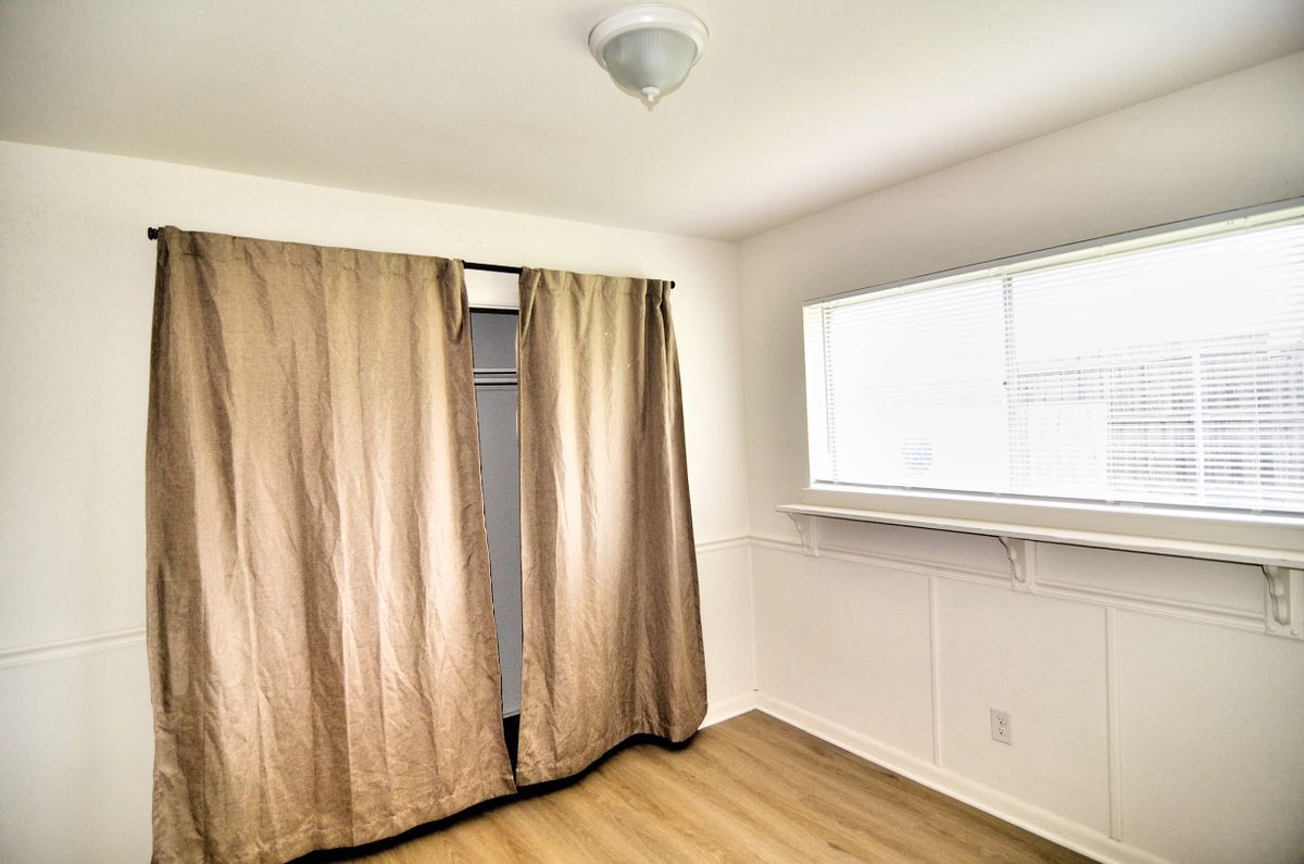 Building Photo - 2017 Shenandoah Dr