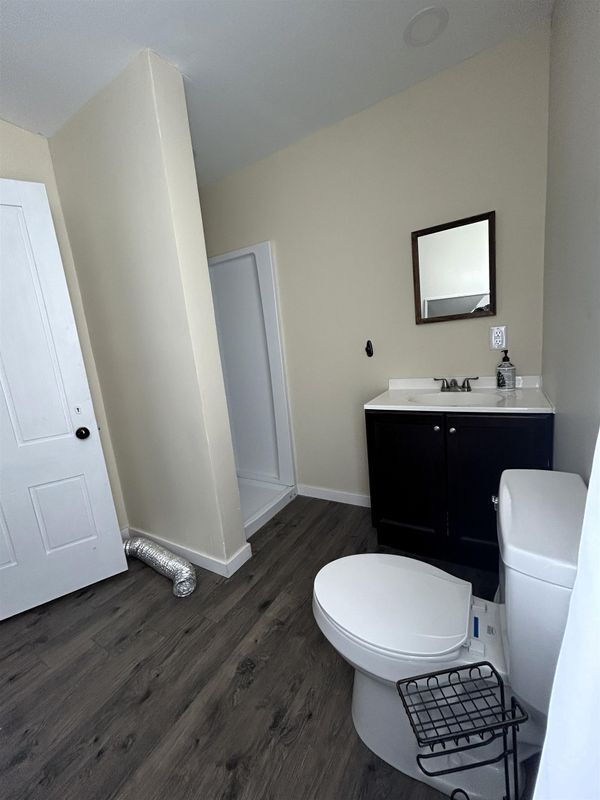 Building Photo - 565 White Mountain Hwy