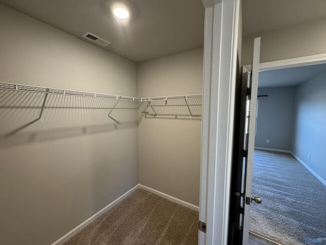 Building Photo - 117 Hank Ct