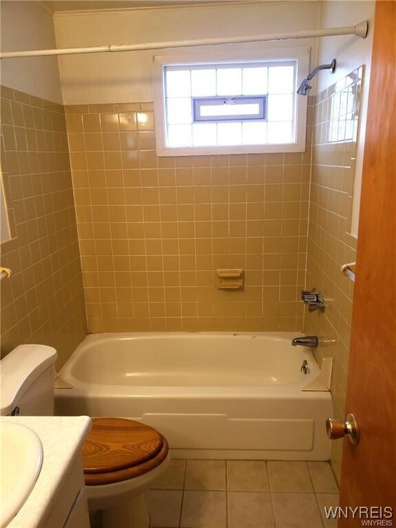 Building Photo - 10 Washington St