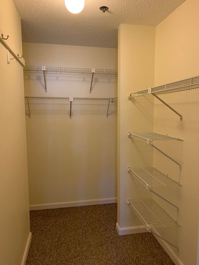 Interior Photo - Briston Manor West