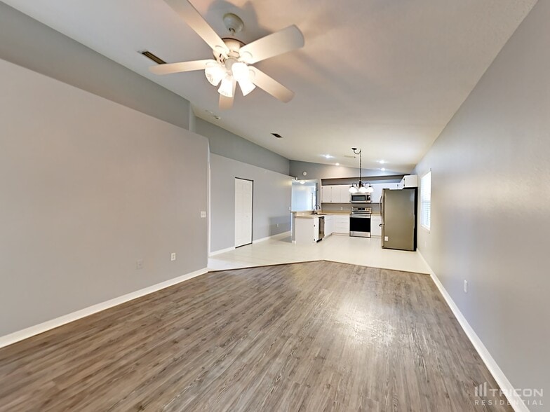 Building Photo - 22210 Bell Harbor Dr