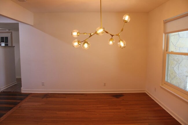 Building Photo - 140 Arvin Dr