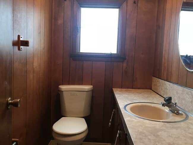 Building Photo - DREAM LOCATION !! LOOKS LIKE PRIVET ROAD !!!