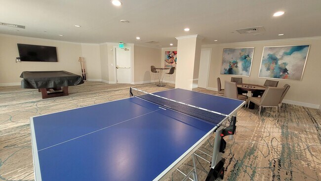 Building Photo - 3700 S Ocean Blvd