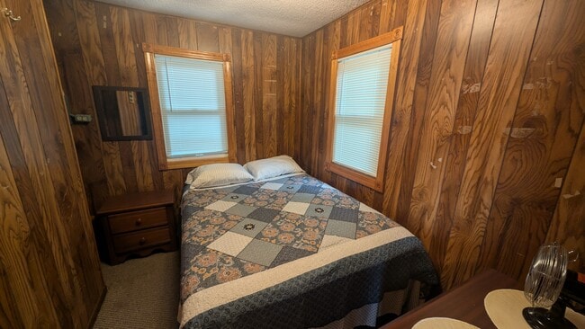 Building Photo - 1321 S Darling Dr NW