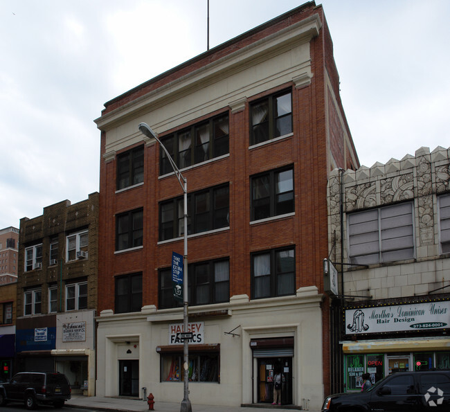 Building Photo - 91 Halsey Street