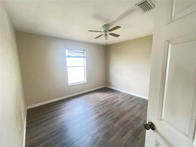 Building Photo - 2930 Willow Creek Ln