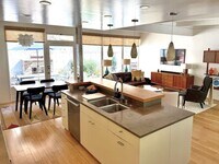 Building Photo - Charming Hollywood Hills–Adjacent 2BR Home w/ Garage | Prime 90046 Location