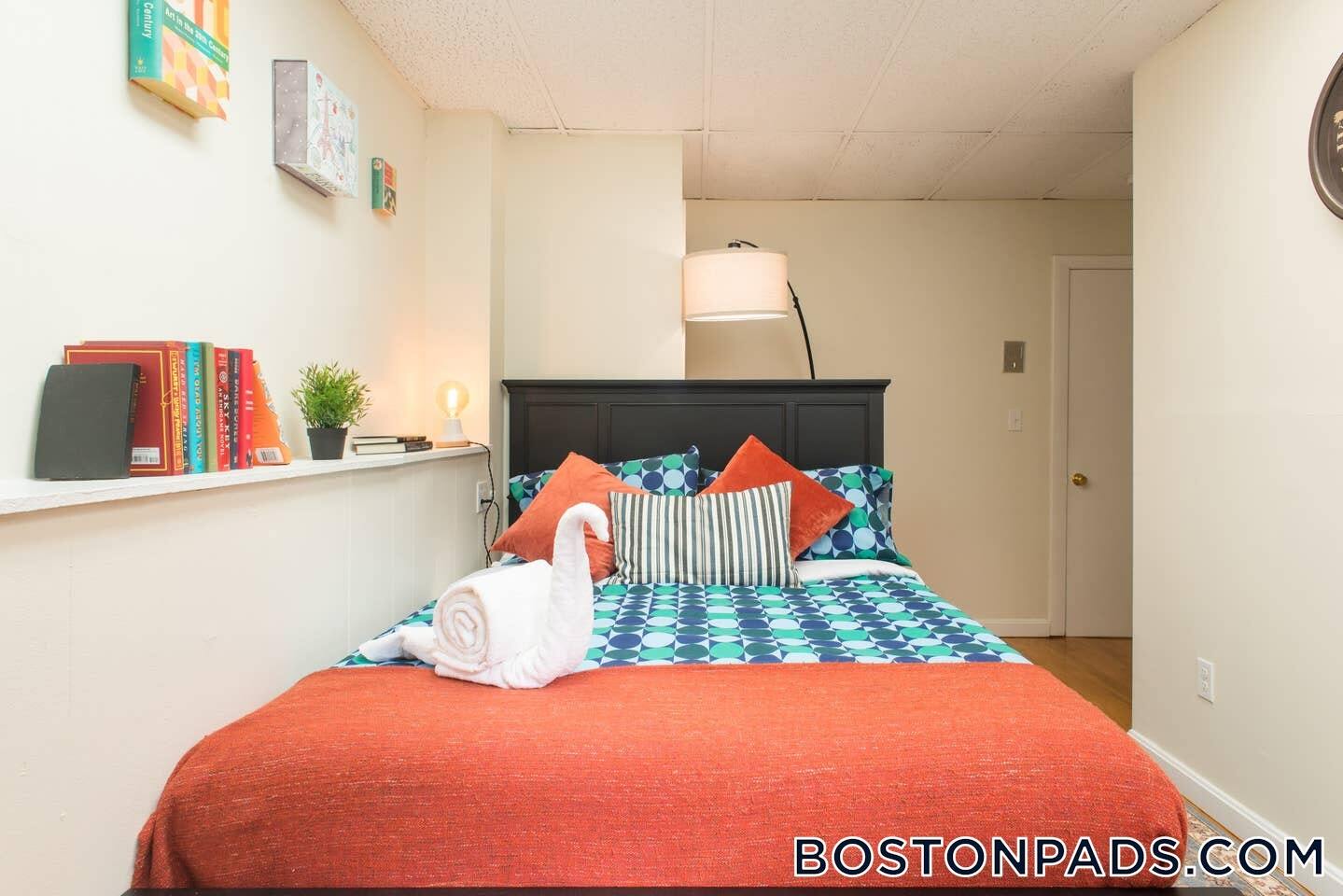 Building Photo - 43 Bay State Rd