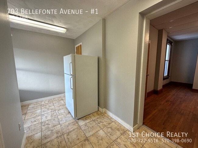 Building Photo - 703 Bellefonte Ave