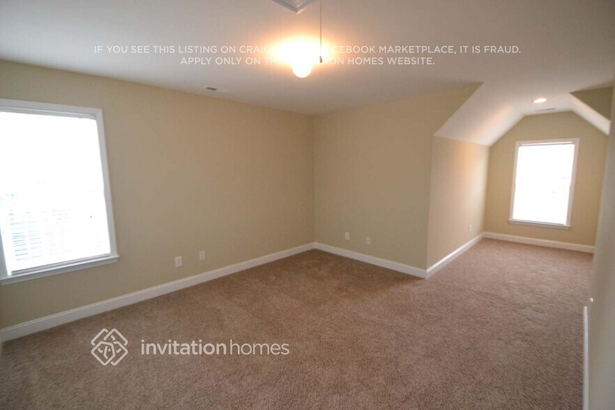 Building Photo - 3293 Westridge Ln SW