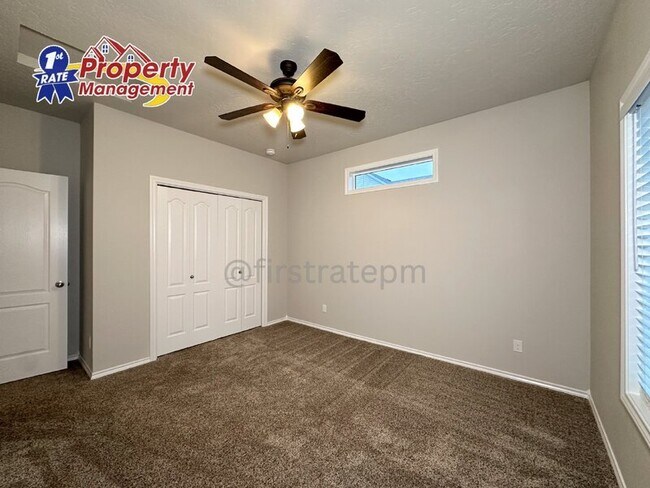 Building Photo - 2688 N Cinnamon Pl