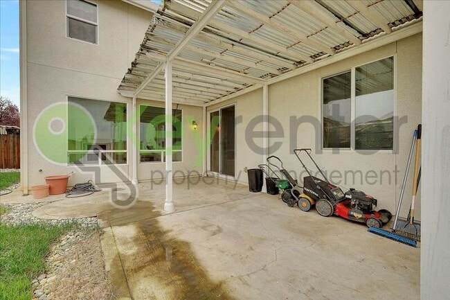 Building Photo - 1444 Eaglesfield Ln