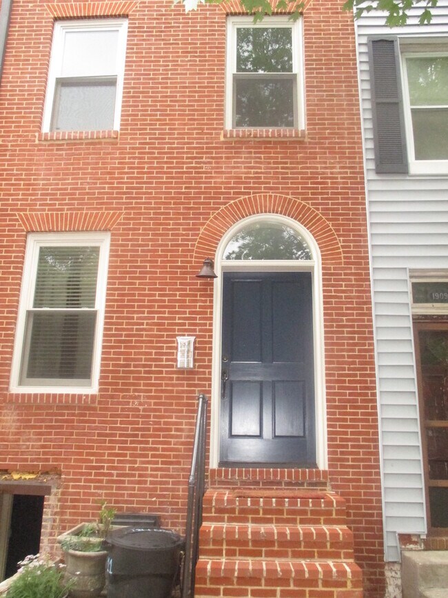 Building Photo - Townhome for rent in Upper Fells Point (Butcher's Hill)