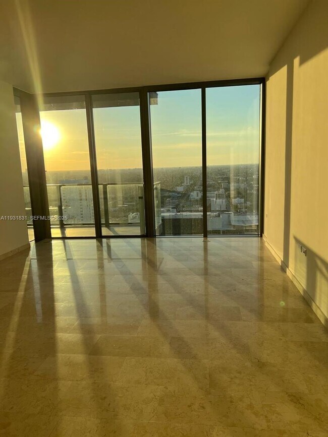 Building Photo - 88 SW 7th St