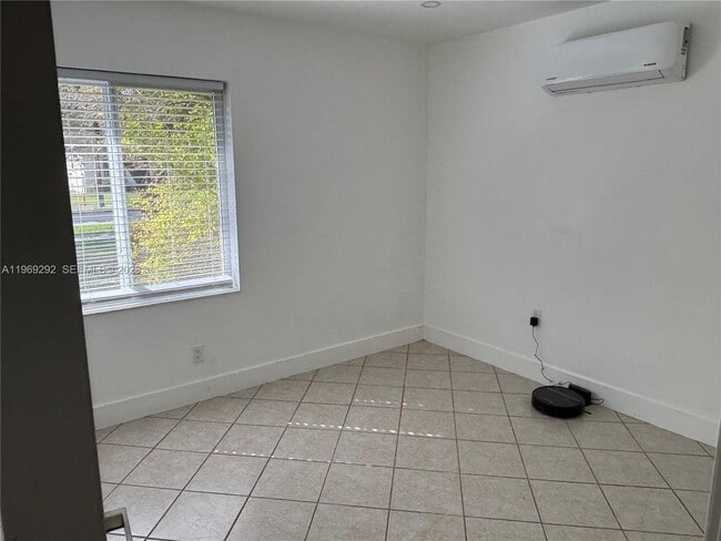 Building Photo - 28211 SW 136th Pl