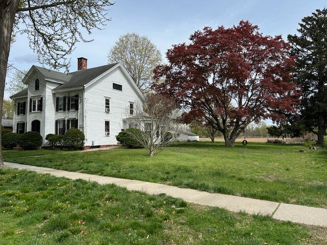 Building Photo - 108 Broad St