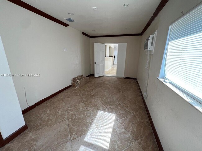 Building Photo - 2510 Wiley St