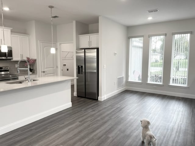 Building Photo - 43 Ballard Ln