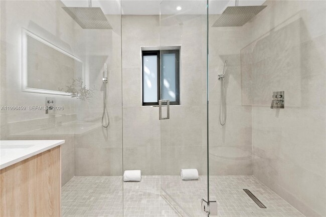 Building Photo - 8246 NE 2nd Ct