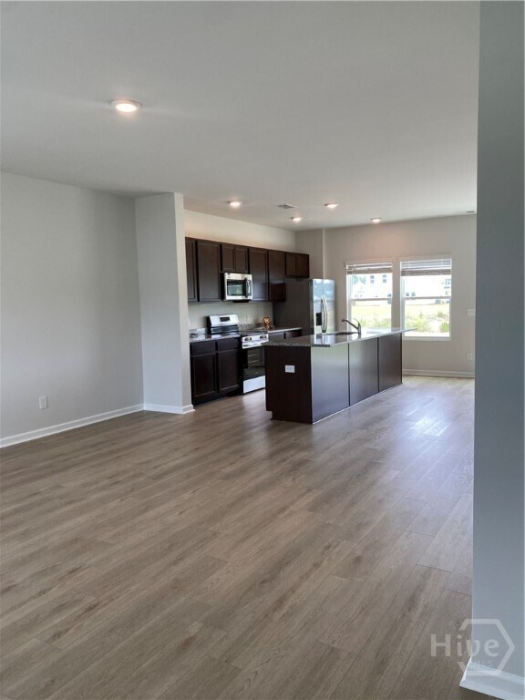 Building Photo - 105 Stillhouse Dr