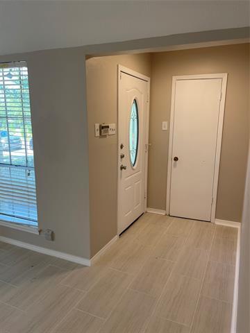 Building Photo - 10547 Barrywood Dr