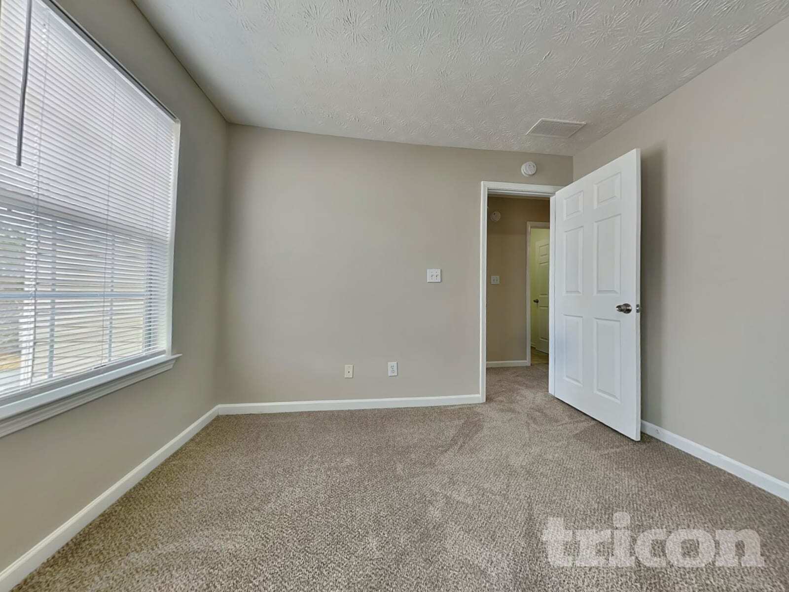 Building Photo - 5693 Winchester Pl