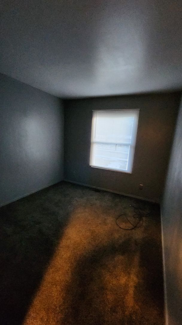 Building Photo - Perfect Home