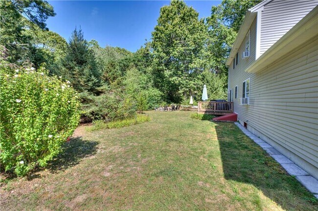 Building Photo - 34 Deer Run