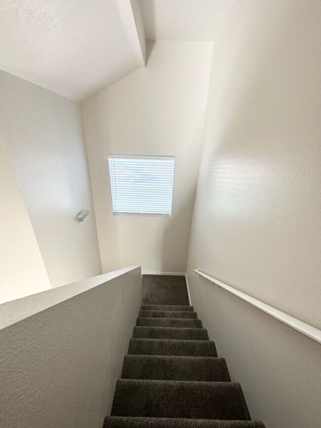 Building Photo - 3915 Washington Ave