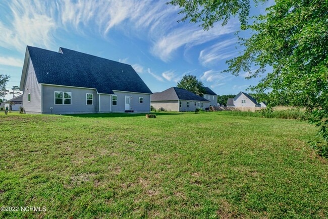Building Photo - 109 Easton Dr