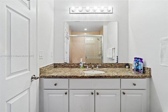 Building Photo - 3001 NE 185th St