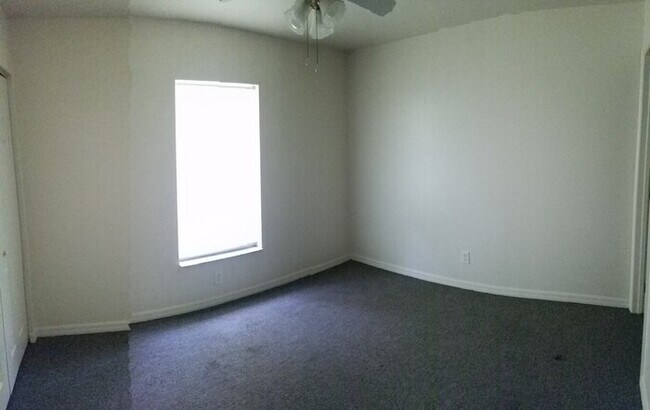 Building Photo - 1673 SW 107th Ln