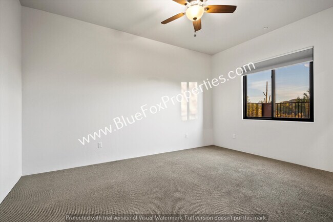Building Photo - 13037 N Red Quail Pl