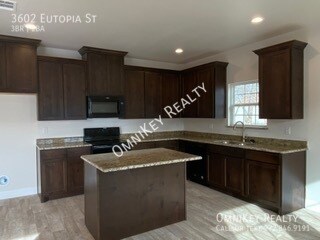 Building Photo - 3602 Eutopia St