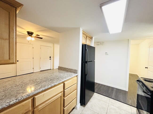 Building Photo - 5700 S 900 E