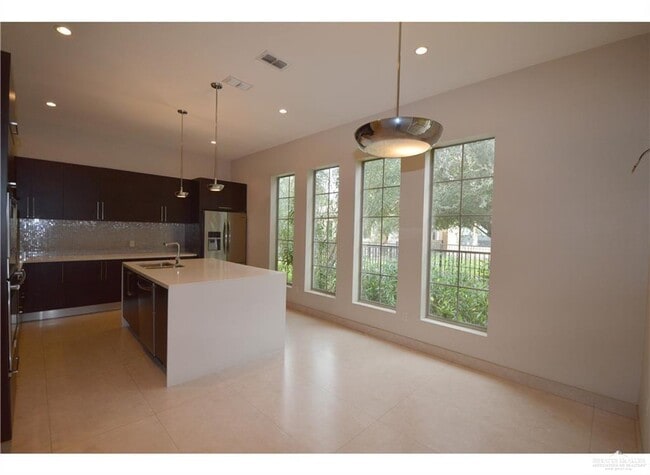 Building Photo - 3600 Denia Ct