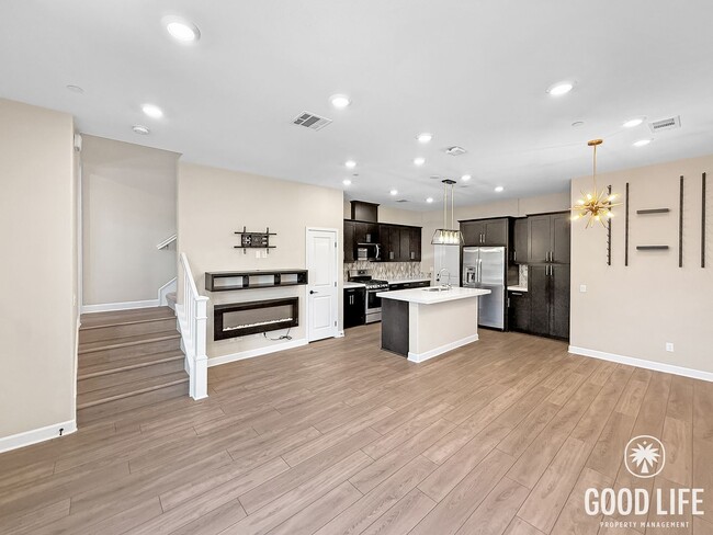 Building Photo - Bright 3BD/2.5BA Townhouse in Vista with Community Pool, In-Unit Laundry & 2-Car Garage