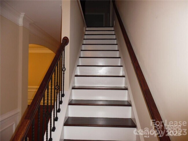 Building Photo - 117 Elmrich Ct