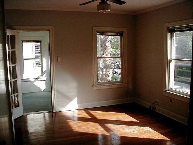 Building Photo - 2038 Lexington St