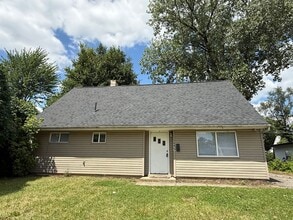 Building Photo - 2377 Hanna Dr