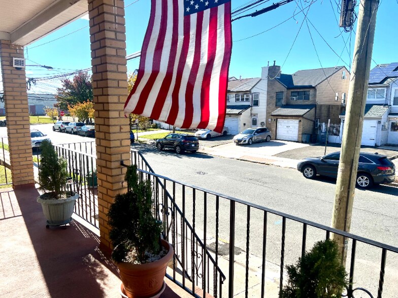 Building Photo - 113 Clark Pl