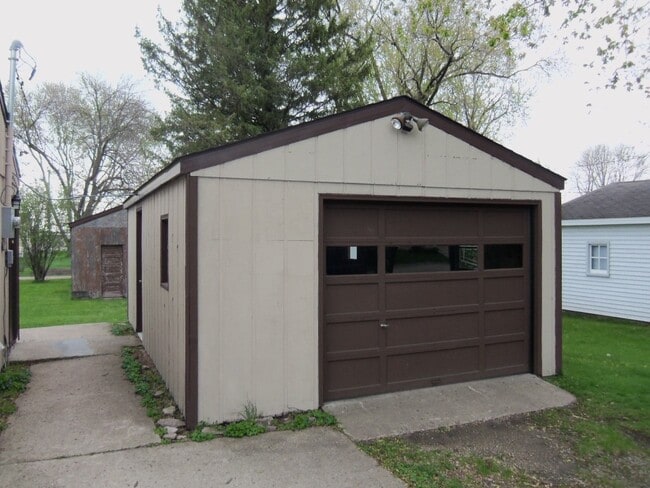 Building Photo - 1408 S. 3rd St.