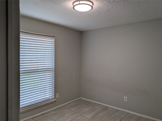 Building Photo - 2318 Squire Dobbins Dr