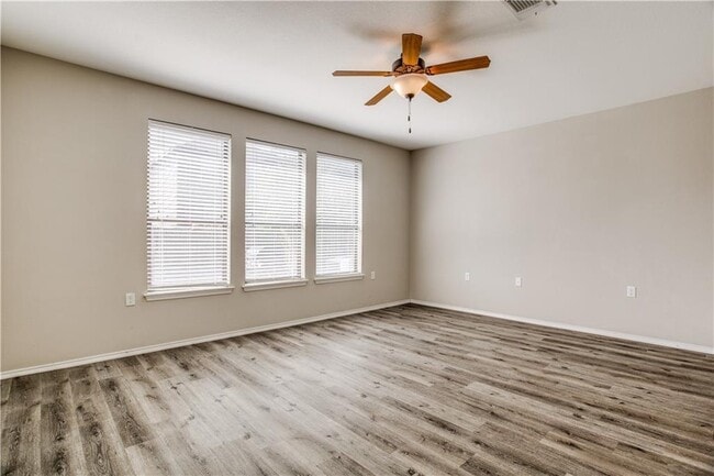 Building Photo - 8801 Capitol View Dr